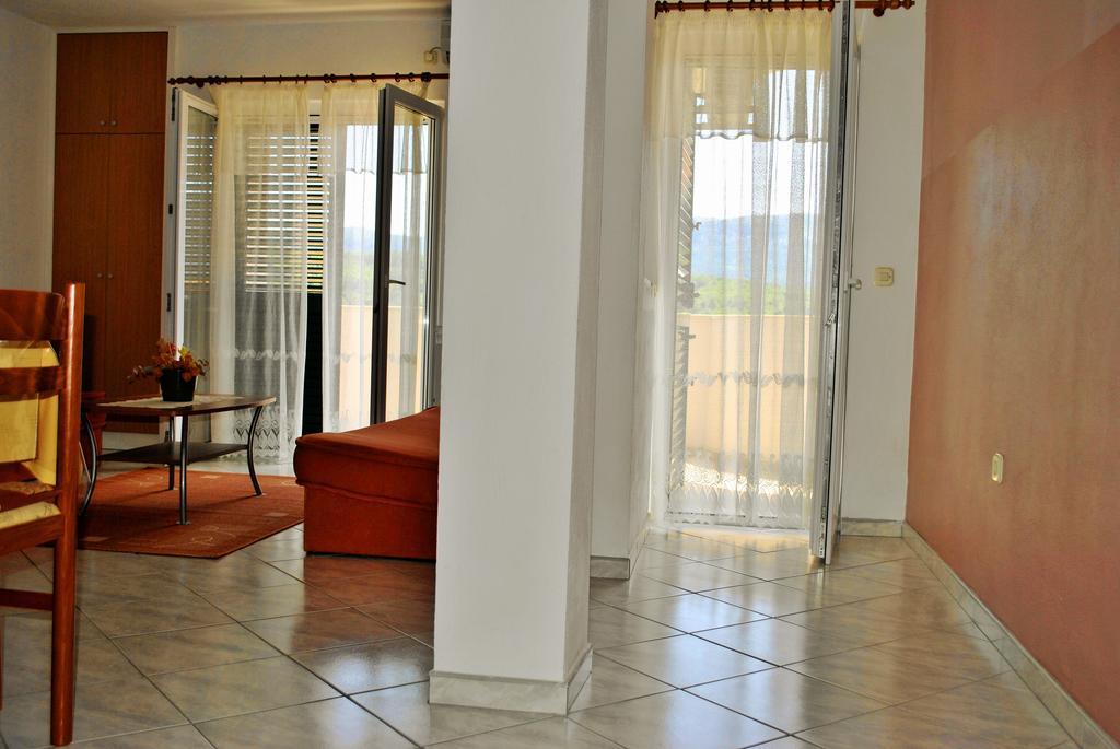 Apartments Buljevic Vrboska Exterior photo